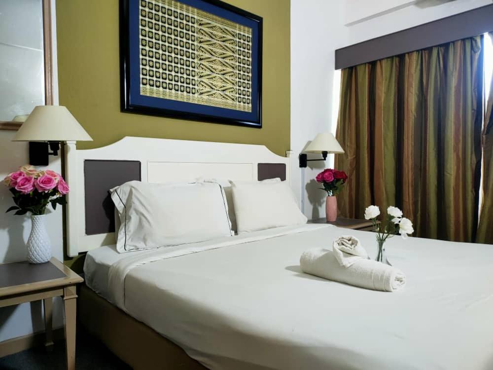 Beachfront Full Sea Penang Танджунг-Бунга Экстерьер фото
