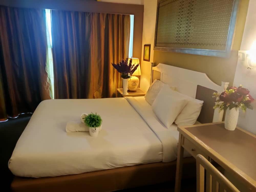 Beachfront Full Sea Penang Танджунг-Бунга Экстерьер фото